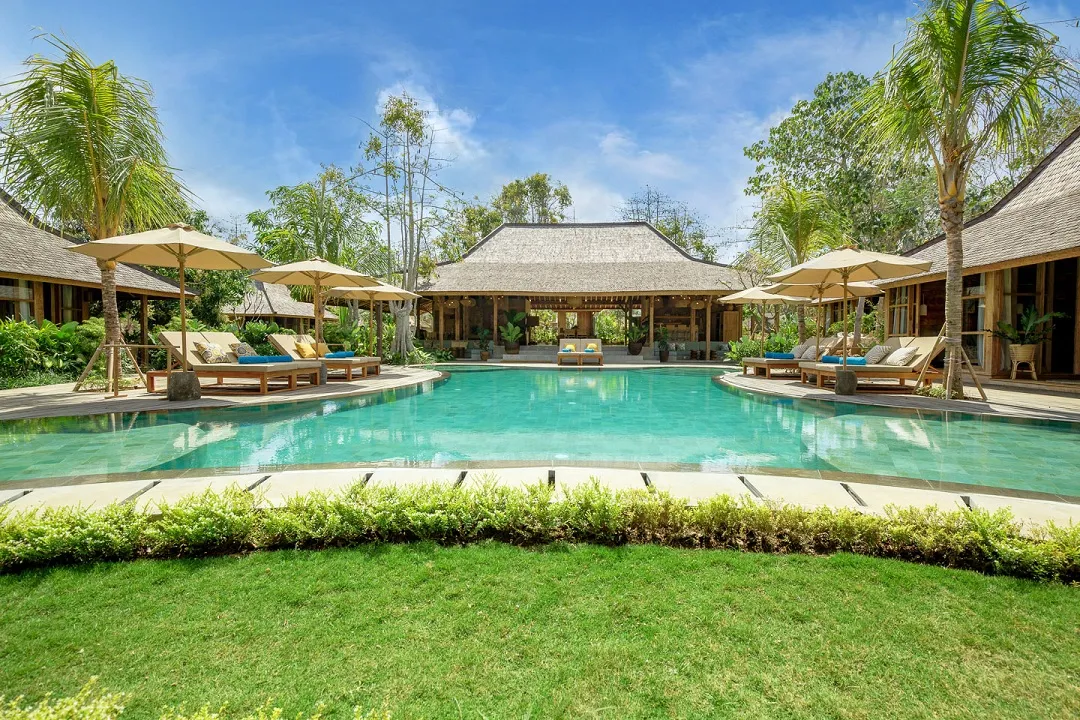 villa relax bingin pool